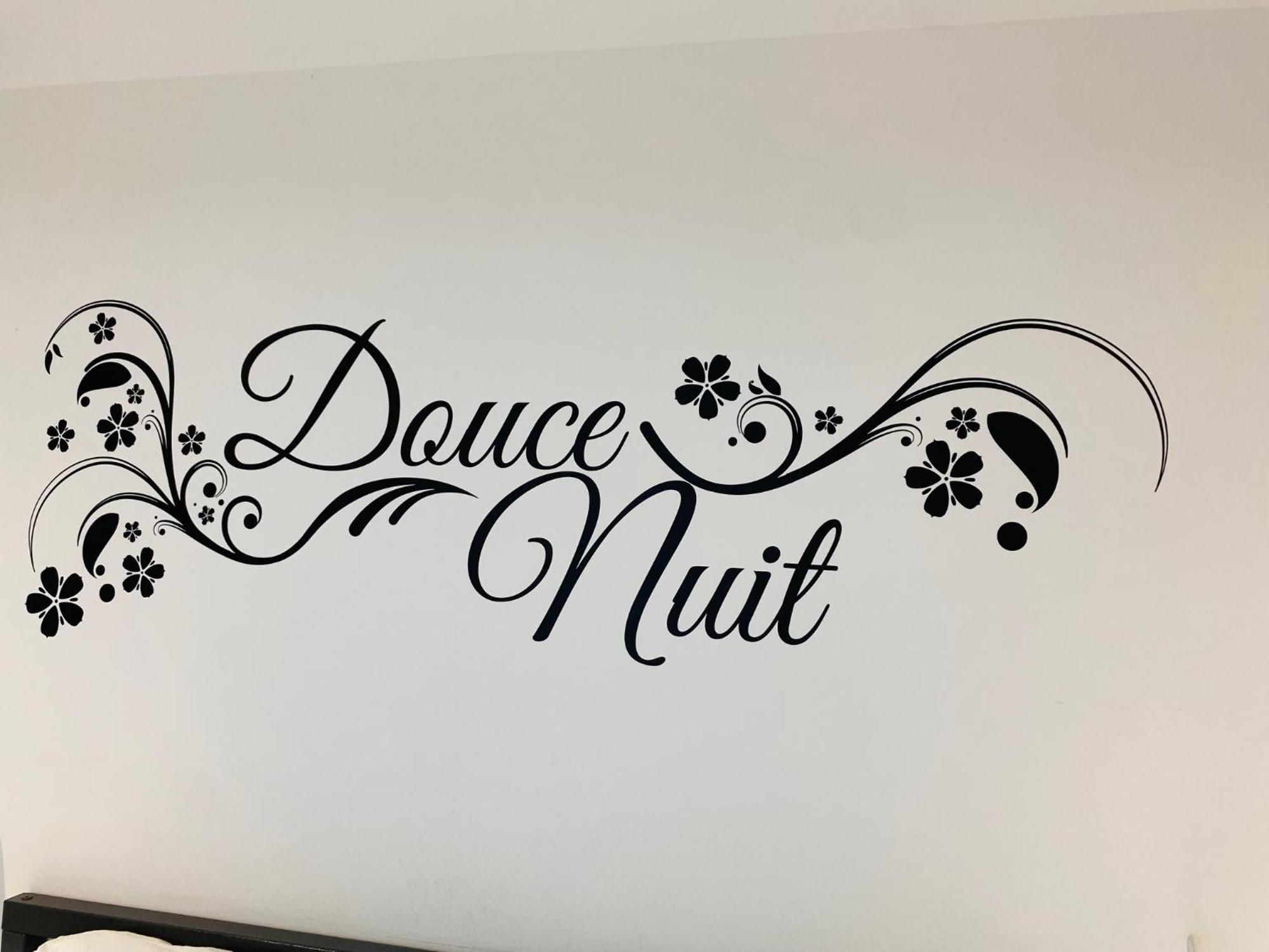 Douillet Et Coquet Appartement Climatise - Parking Prive Gratuit - Centre Montpellier Esterno foto