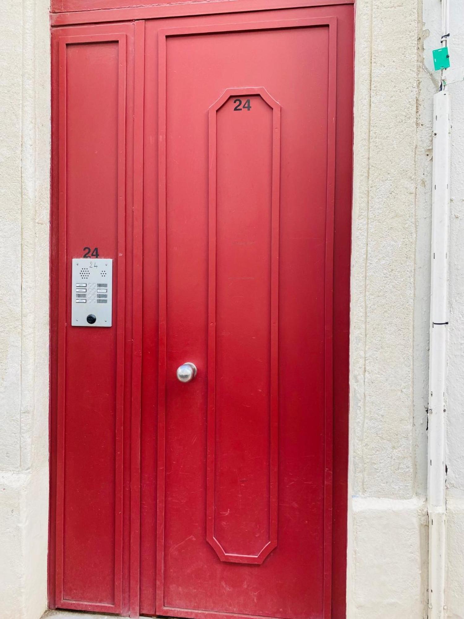 Douillet Et Coquet Appartement Climatise - Parking Prive Gratuit - Centre Montpellier Esterno foto